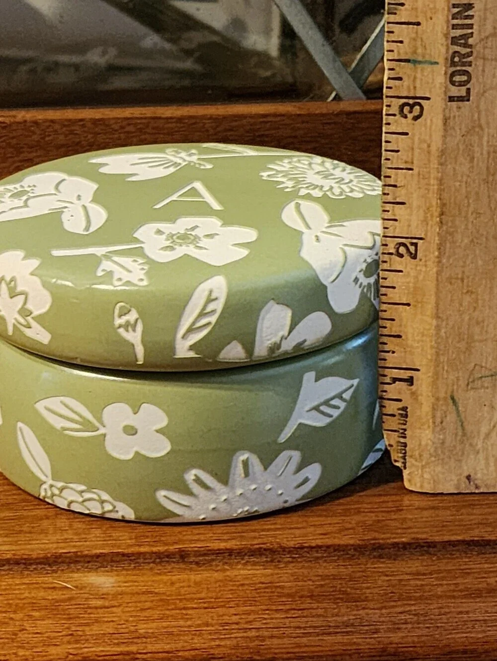 Anthropologie Trinket BoxMasey Monogram “A”  Floral Powder Box Green White 3.5